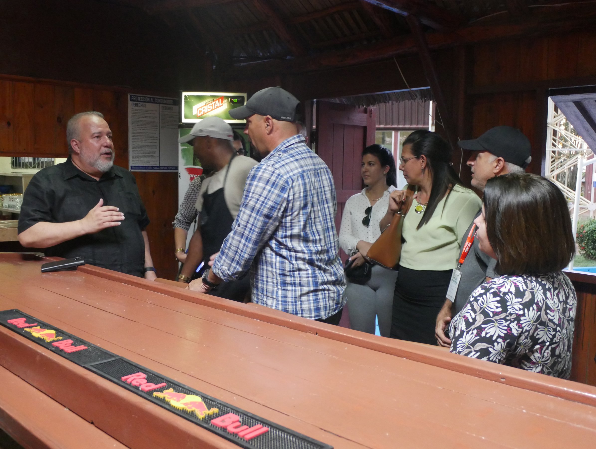 Recorrido de Manuel Marrero Cruz por Expocuba