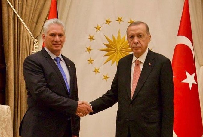 El Presidente cubano, Miguel Díaz-Canel Bermúdez y su homólogo turco Recep Tayyip Erdogan