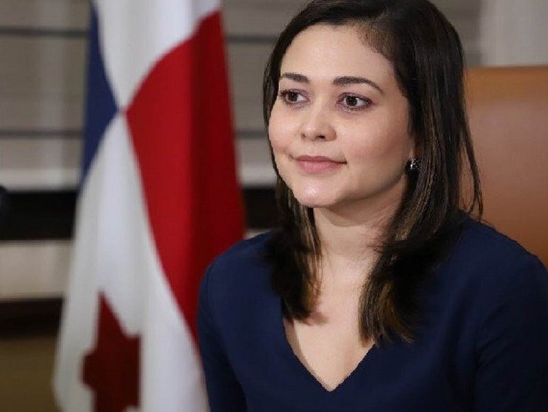 Canciller de Panamá Janaina Tewaney