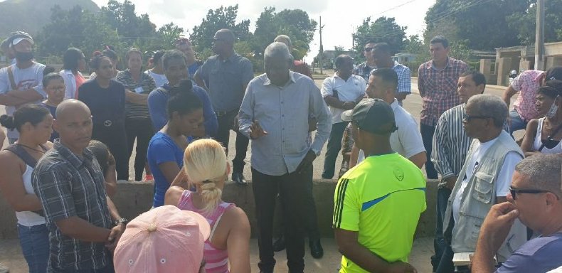 Esteban Lazo en la Isla de la Juventud