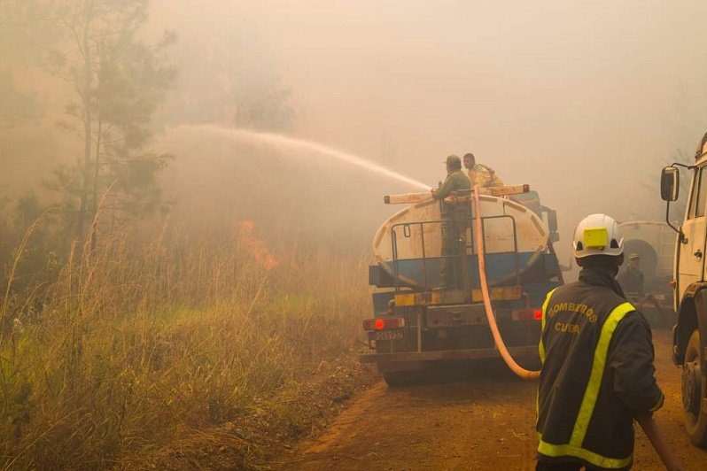 Incendio en Pinares de Mayarí