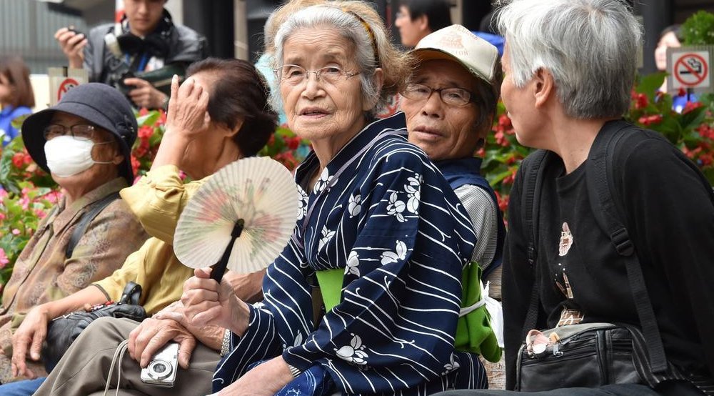 En Japón expertos temen un declive irrevervesible de la población.