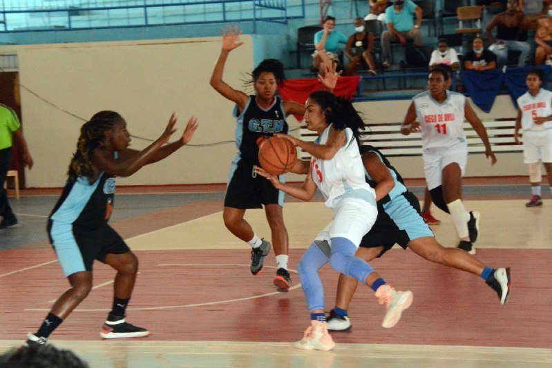 Guantanameras y avileñas protagonizan una de las semifinales de LSB.