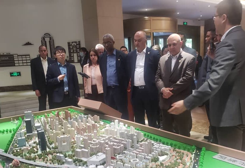 Visita al Centro Cívico de Guvei