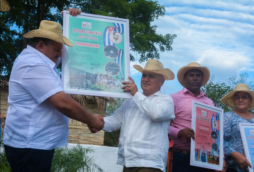 Acto por el Día del Campesino en Las Tunas