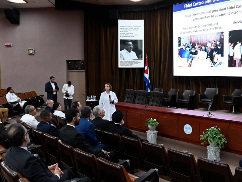 Miguel Díaz-Canel Bermúdez y Seyed Ebrahim Raisi