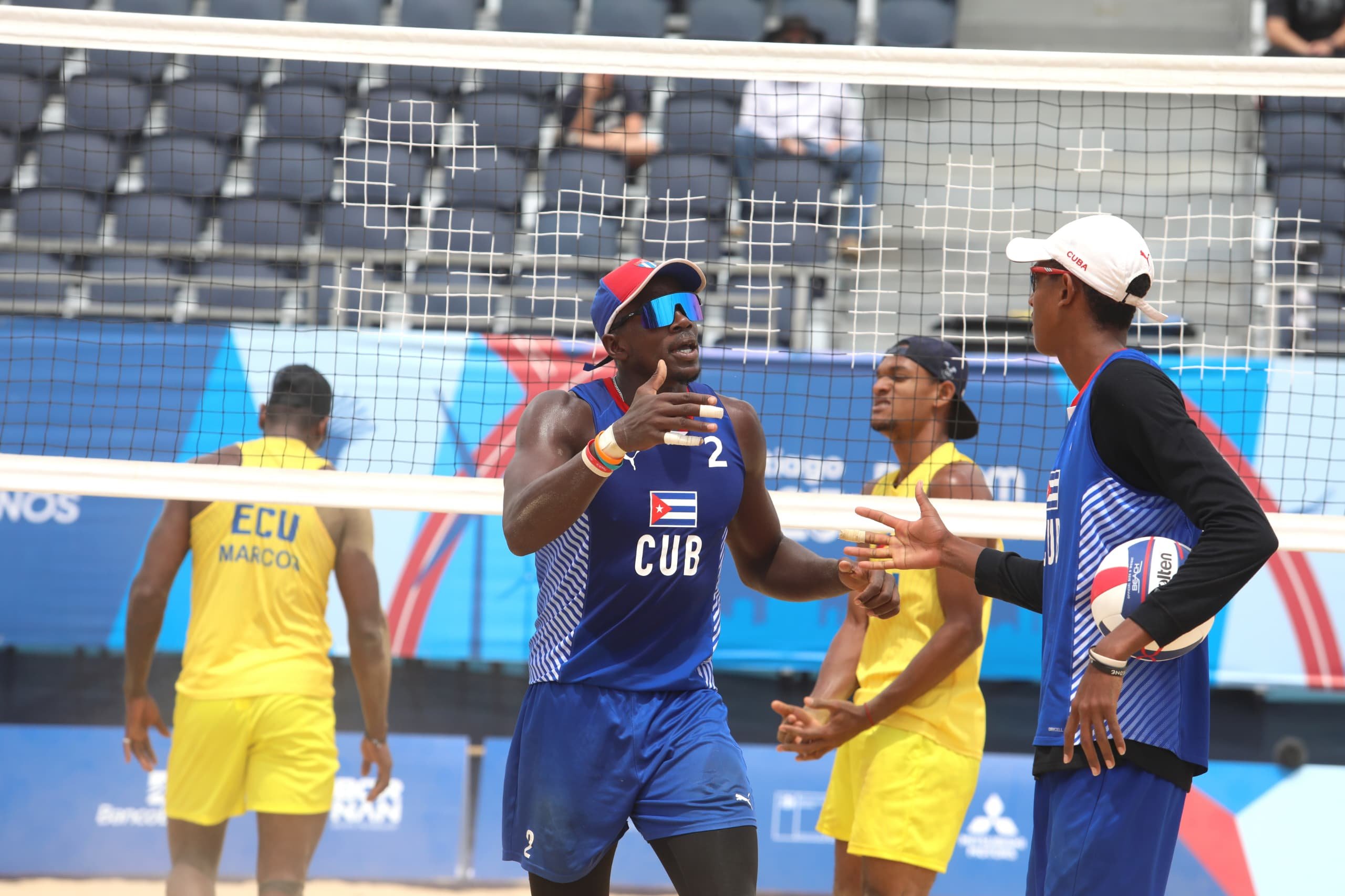 Jorge Alayo y Noslen Díaz, dupla cubana masculina de voleibol de playa