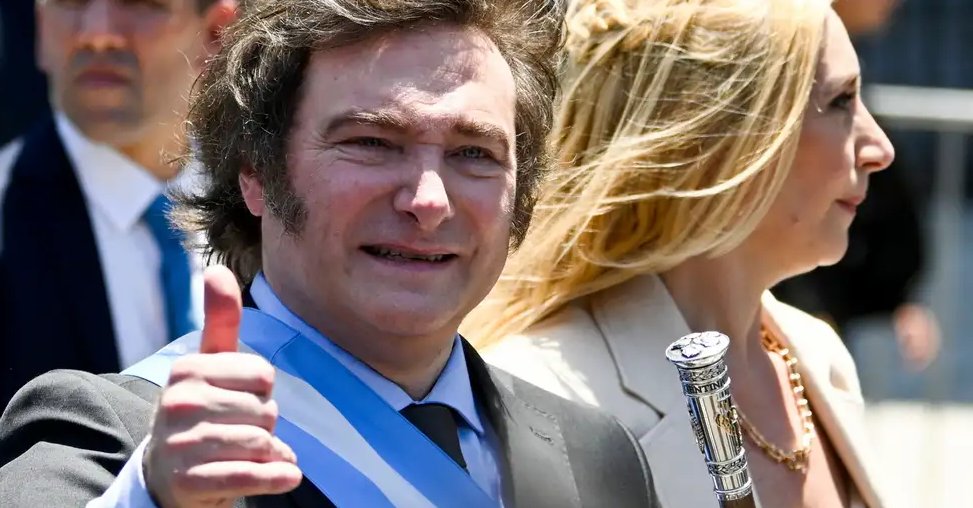 Javier Milei, presidente de Argentina, junto a su hermana y mano derecha Karina Milei.