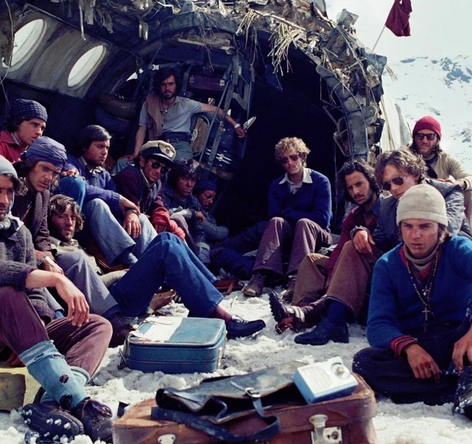 Foto en el set de la película de Bayona para Netflix, La sociedad de la nieve