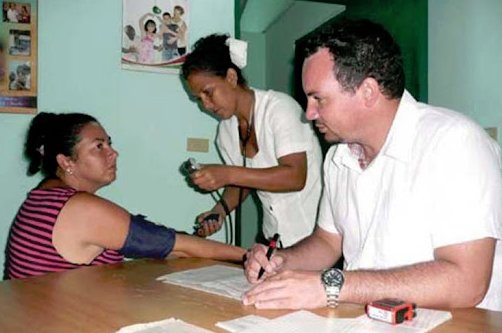 Cuba durante más de sesenta años ha colocado en primer lugar a la Salud Pública, con un sistema gratuito, accesible, e integral