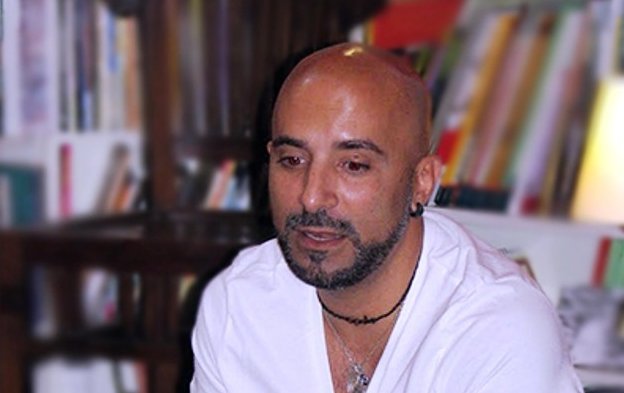 El autor pinareño Nelson Simón