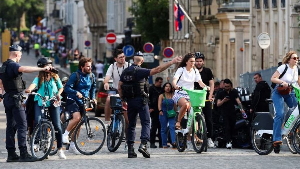 paris policia