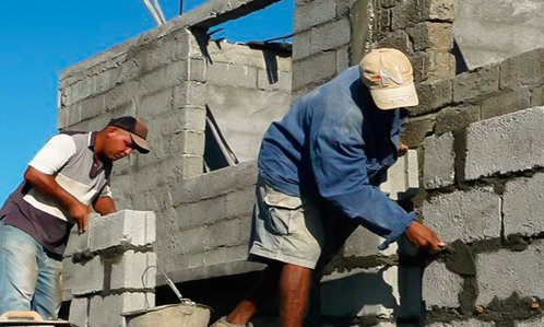 El programa de construcción de viviendas.