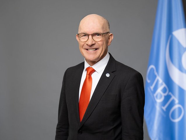 Dr. Robert Floyd, Secretario Ejecutivo de la Organización Preparatoria del Tratado de Prohibición Completa de los Ensayos Nucleares