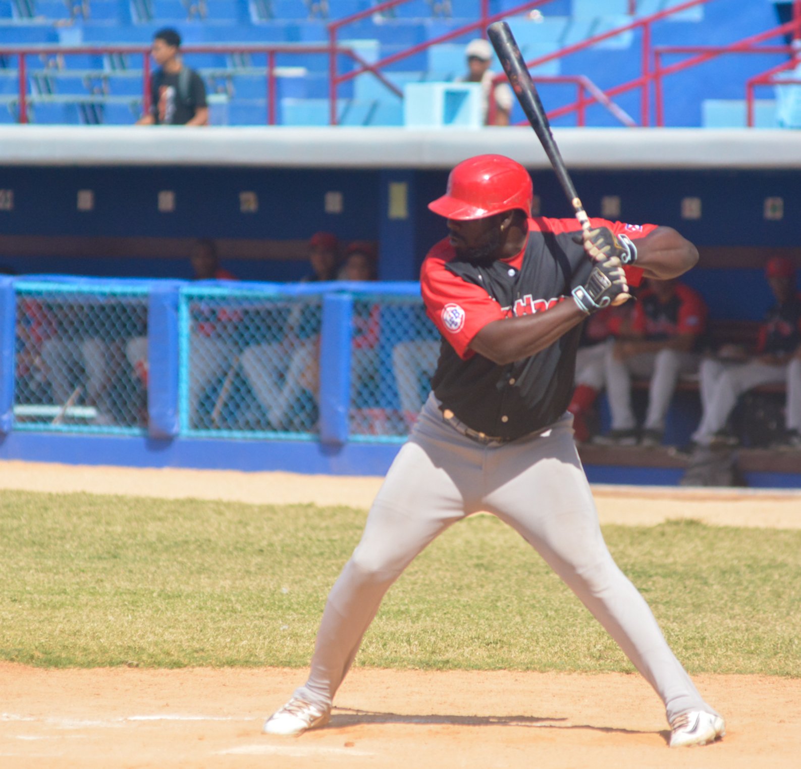 Yoel Yanki, es uno de los peloteros que más  ha destacado en la 3ra. Liga Élite del Béisbol Cubano