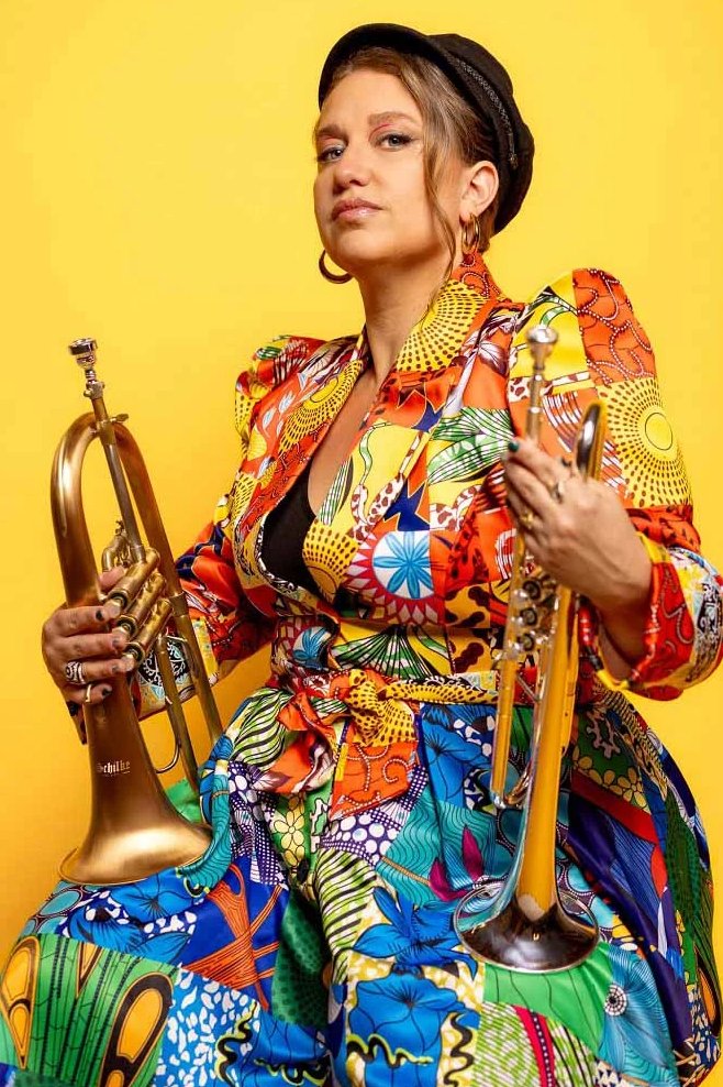 Trompetista canadiense Rachel Therrien