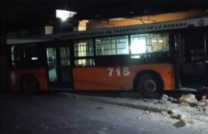 Accidente en ómnibus de La Habana