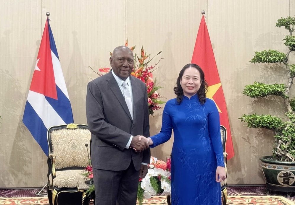 Visita de Salvador Valdés Mesa a Vietnam