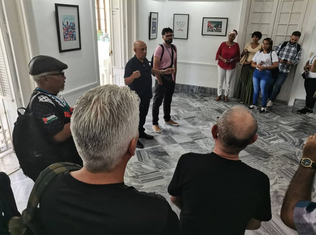 Inauguración de la exposición del humorista gráfico Avilarte