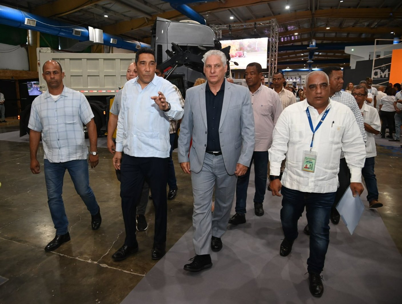 Presidente cubano visita la 3ra. Feria Internacional de Transporte y Logística (FITL)