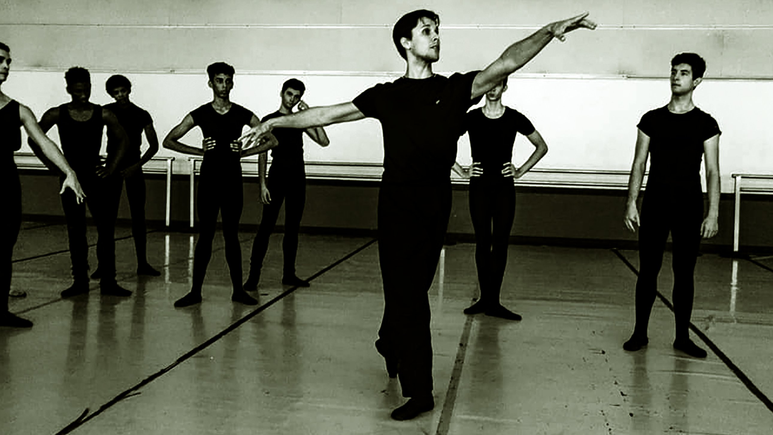 Primer bailarín cubano Dani Hernández