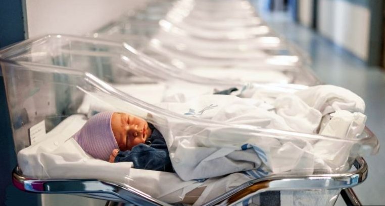 Estados Unidos: la tasa de fertilidad alcanza su mínimo histórico