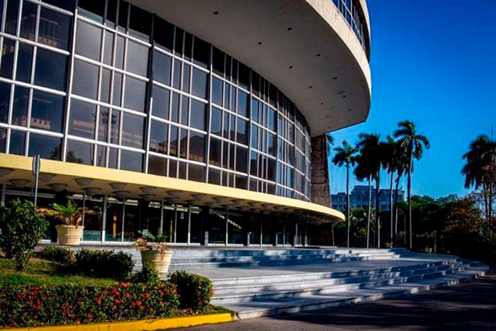 Teatro Nacional de Cuba: 66 años de arte compartido