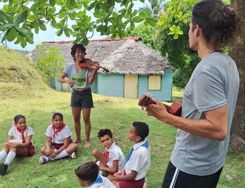 La mejor manera de entender lo que hace Yukali Cuba es viviéndolo.