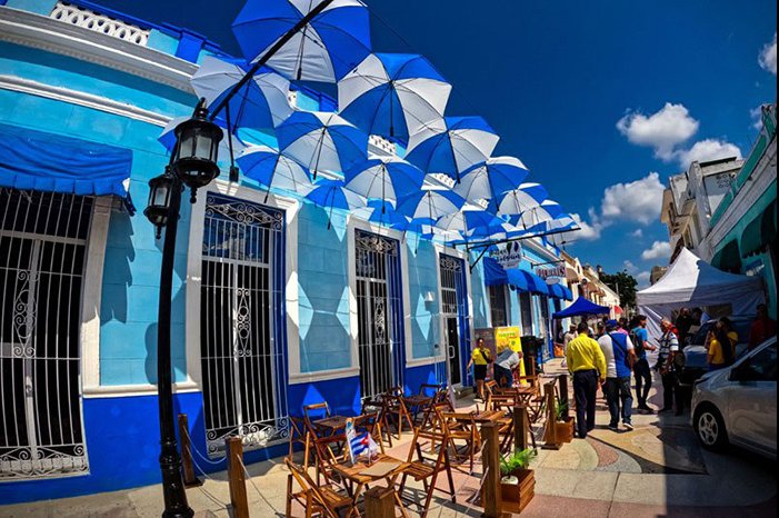 Palacio Comercial Turístico Rutas Holguín