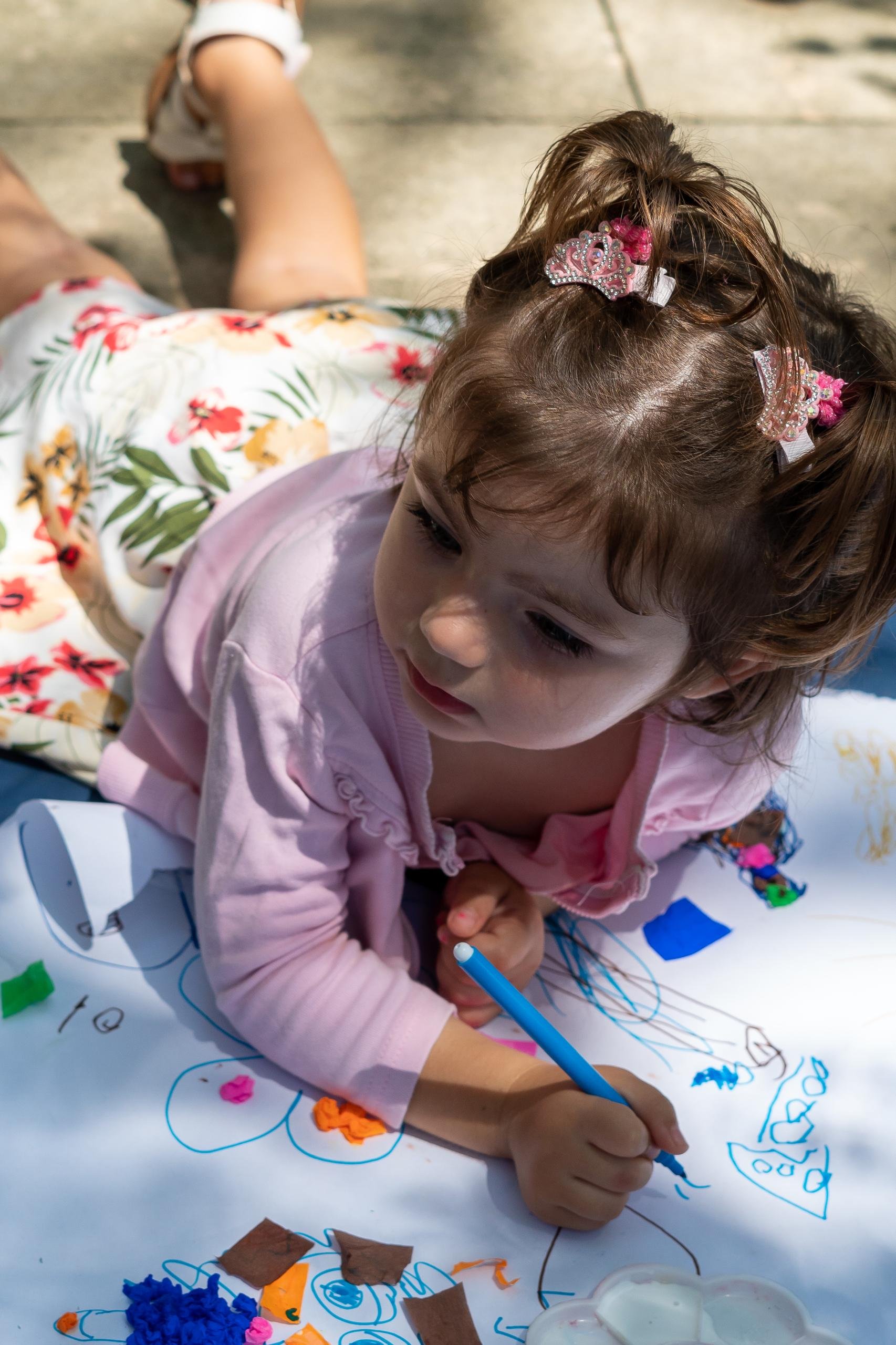 Abrazados a nuestros pequeños