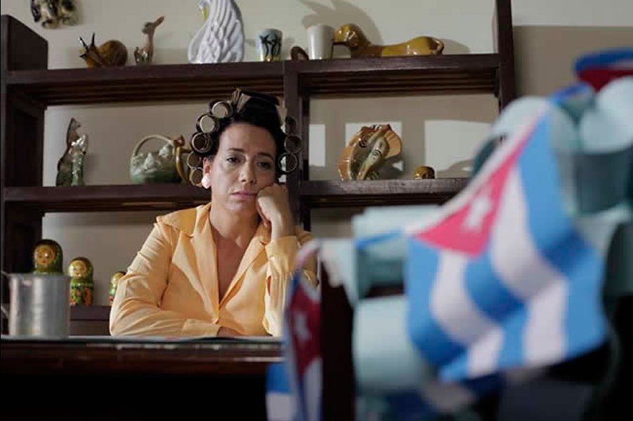 Filme cubano Espejuelos oscuros