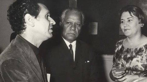 Guillén junto a Haydée Santamaría