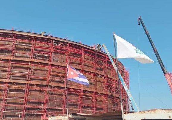 Base de Supertanqueros