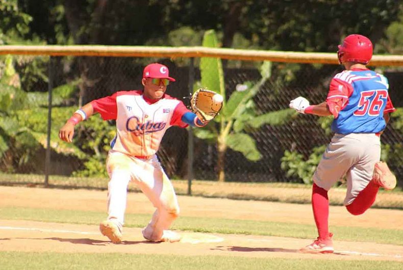 La preselección nacional con vistas a la Copa Panamericana sub-15 está integrada por 46 jugadores.