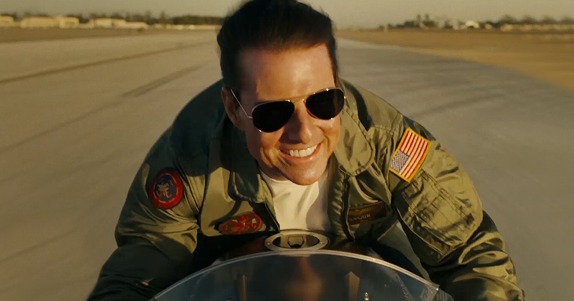 Top Gun: Maverick (2022) se ha convertido en la película más taquillera de la carrera de Tom Cruise.