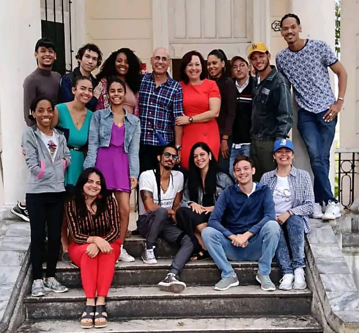 Quienes se gradúan salen con una amplia cultura general