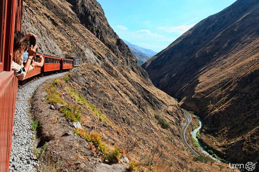 La emblemática ruta ferroviaria conocida como Nariz del Diablo