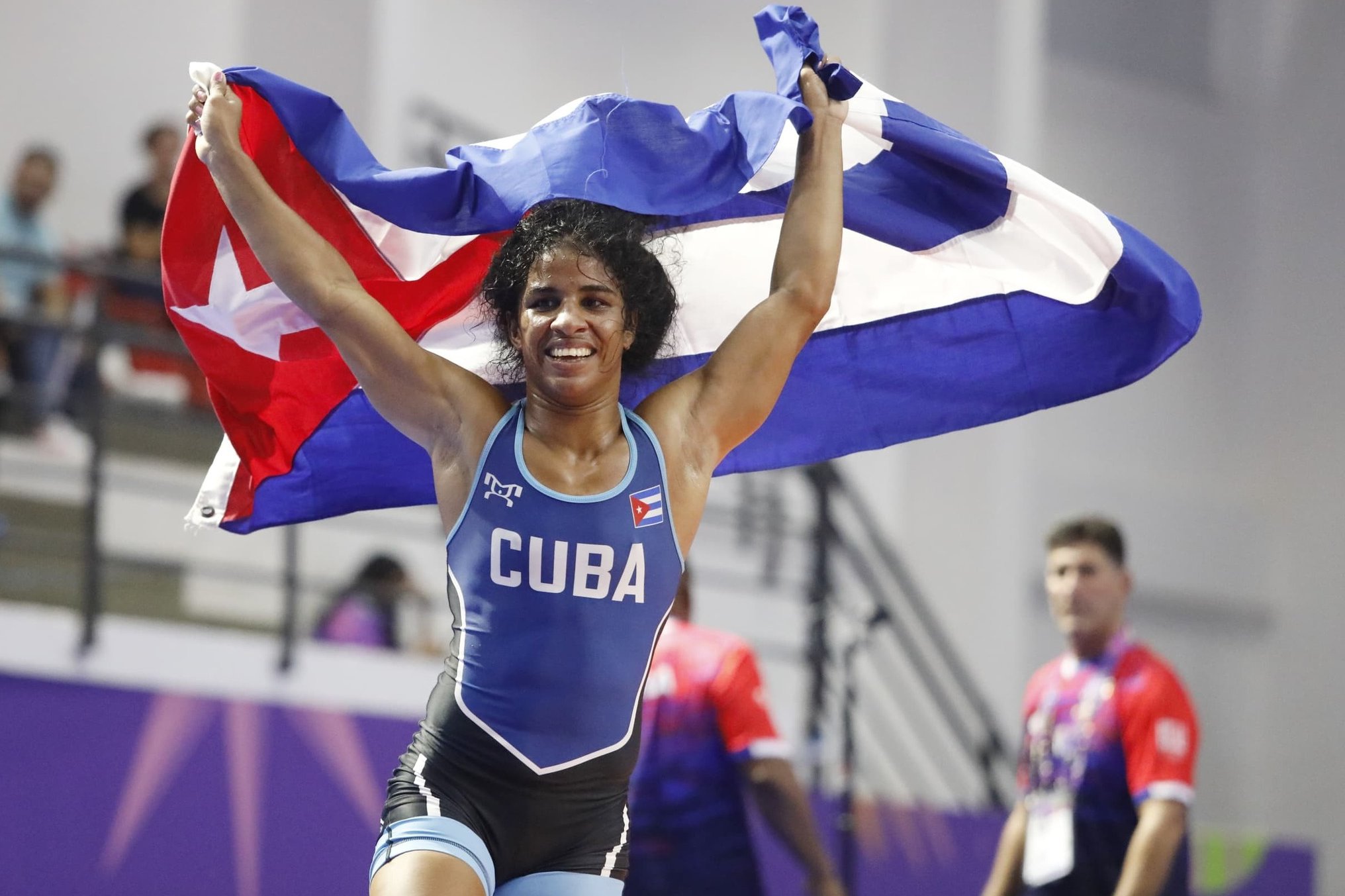 La luchadora Yaynelis Sanz, quien reeditó su título de Cali-Valle 2021