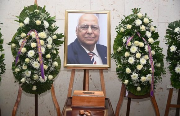 Cuba honra a Ricardo Cabrisas