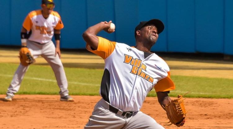 Alain Sánchez es el quinto villaclareño en alcanzar las cien victorias en series nacionales.