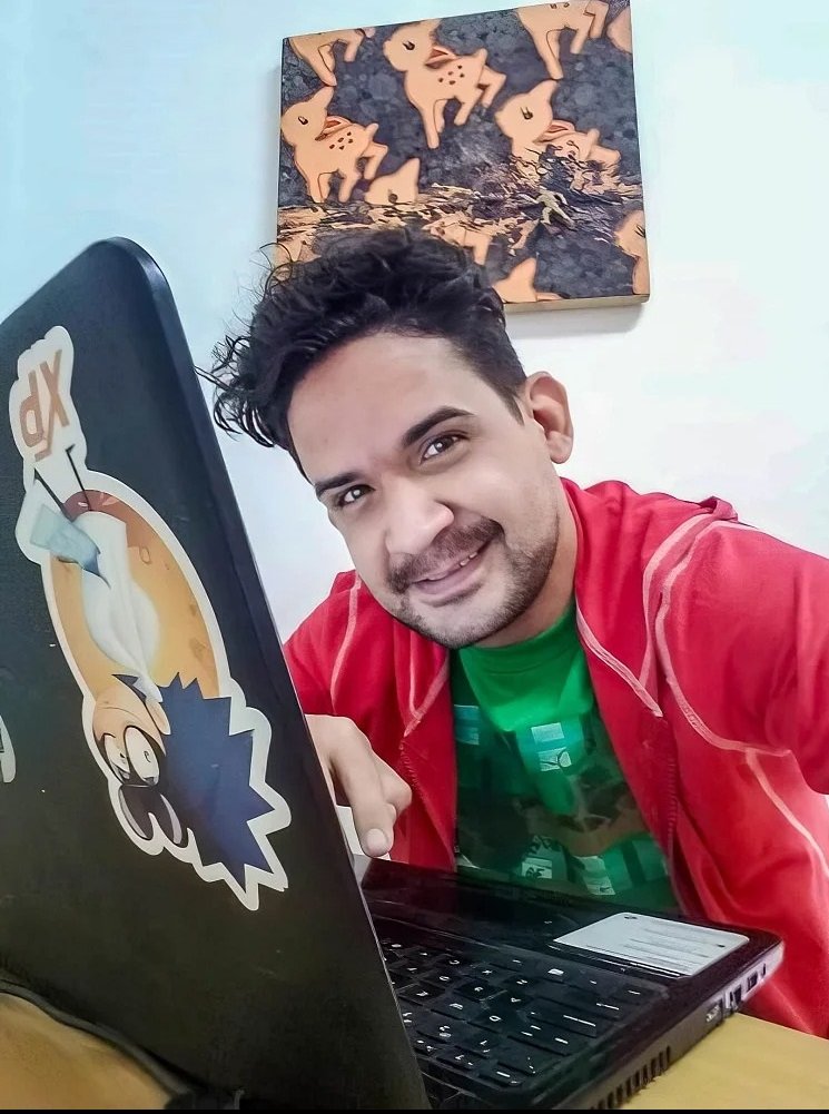 Maikel Chávez nos entrega una compilación de sus obras de teatro para niños.