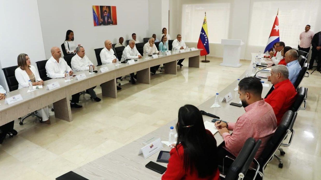 Diosdado Cabello agradeció durante el intercambio entre hermanos la solidaridad que siempre ha mantenido Cuba con la Revolución Bolivariana