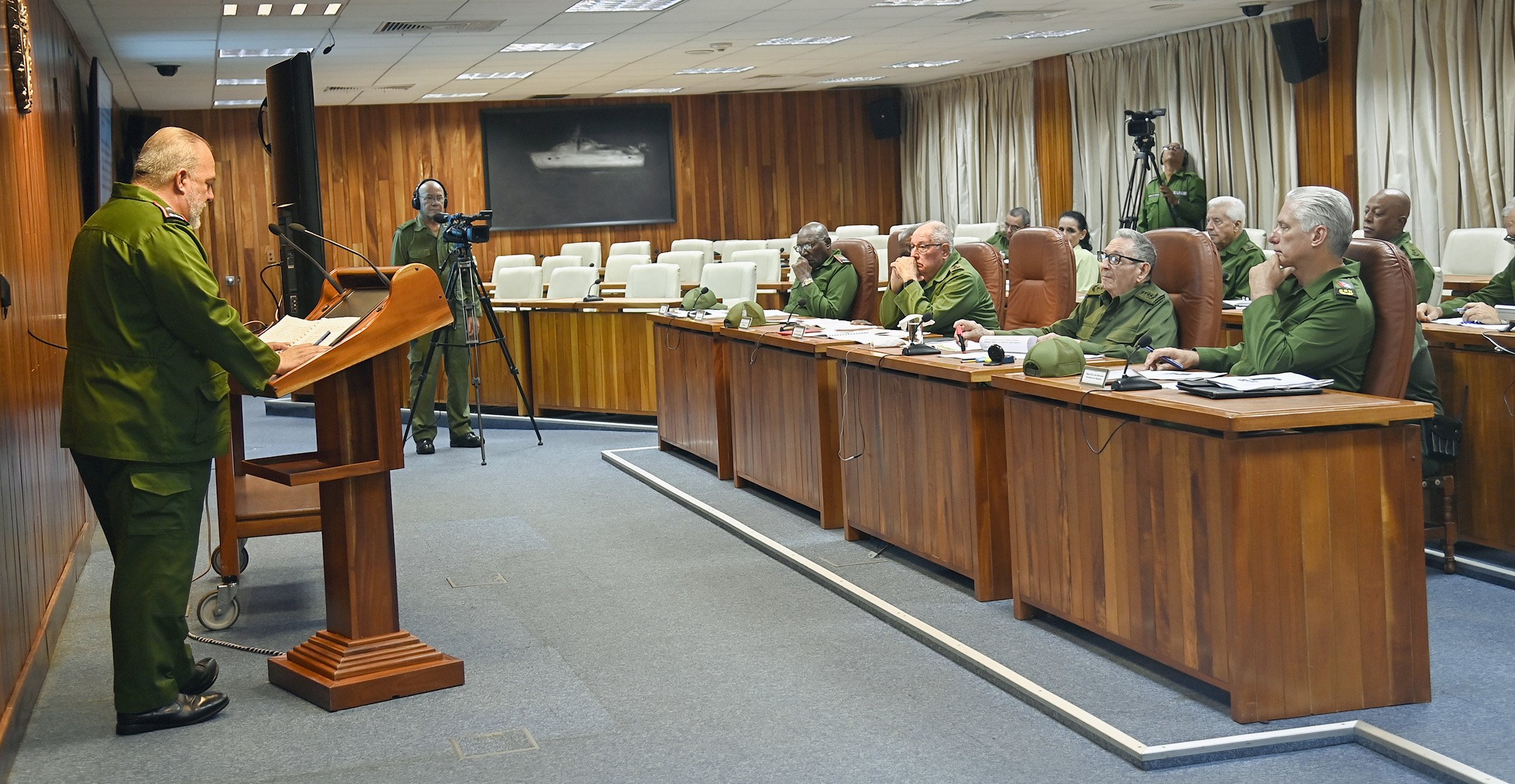 Efectuada reunión  del Consejo  de Defensa Nacional