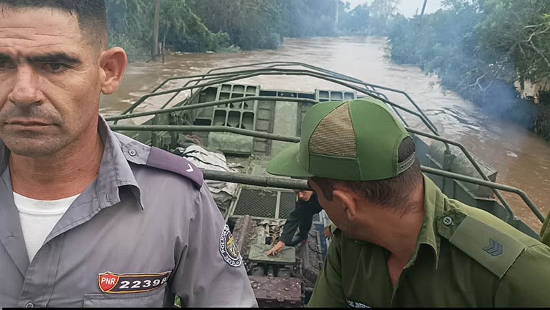 rescate de personas varadas