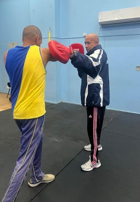 En Barbados, como en cada lugar donde ha trabajado, Eliober ha sido muy exigente con sus alumnos