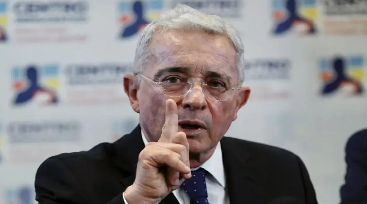 El origen del caso contra Uribe Vélez se remonta a 2012