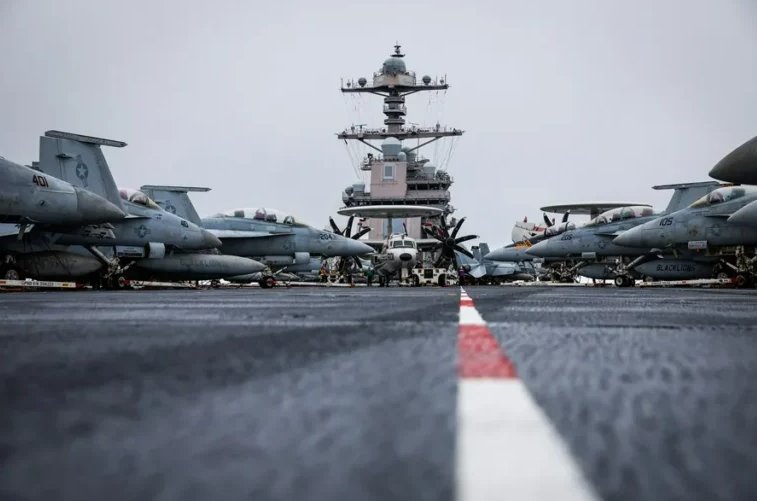 Aviones transportados en el portaviones de Estados Unidos USS Gerald R. Ford.