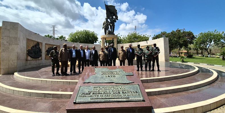El tributo de los cubanos a los héroes de una de las principales batallas de la gesta libertaria angolana.