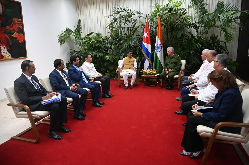 El Presidente de la República, Miguel Díaz-Canel Bermúdez, intercambió con una delegación, de alto nivel, encabezada por Pabitra Margherita, ministro de Estado de Asuntos Exteriores y Textiles de la República de la India.
