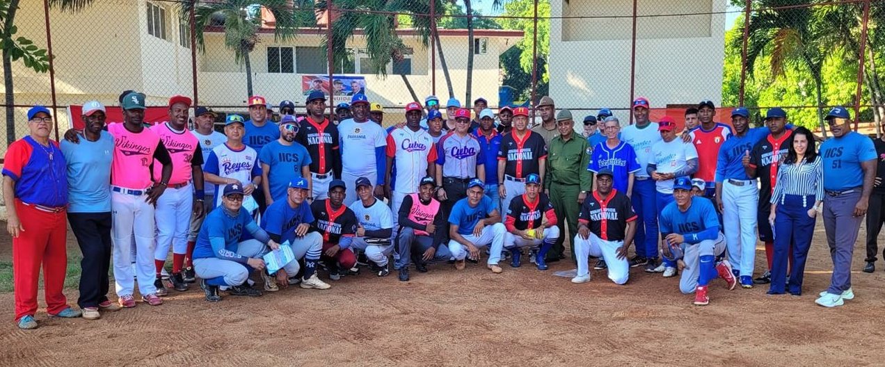 La Superliga del Softball de la Prensa, más que una competencia deportiva, ha sido un fraternal intercambio entre profesionales y amigos